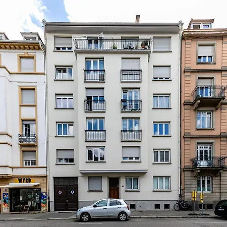 Centre-ville Apartment *